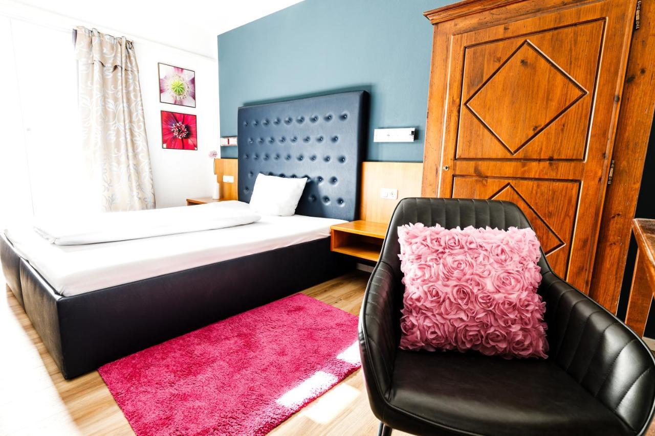 Arthotel Restaurant Pfeffermuehle Ingolstadt Bagian luar foto