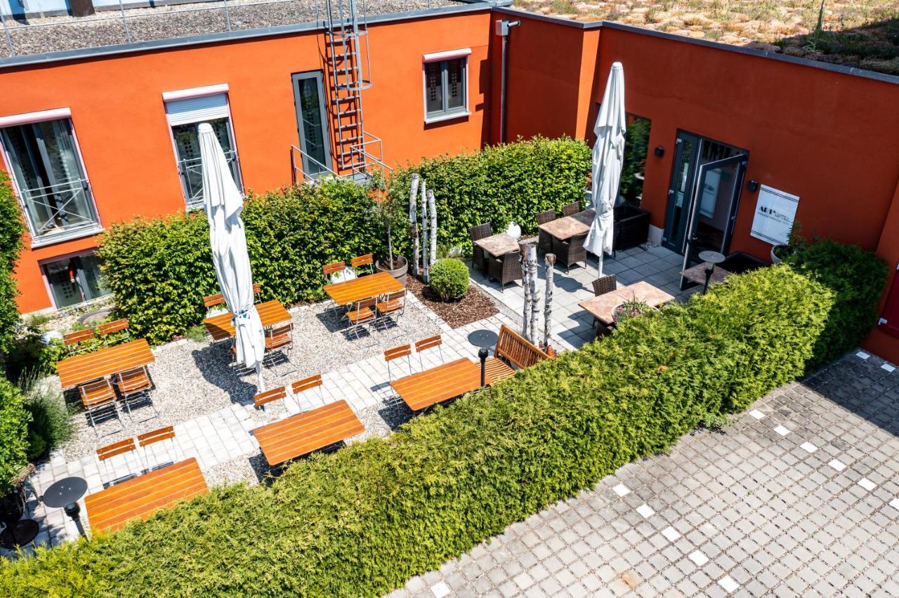 Arthotel Restaurant Pfeffermuehle Ingolstadt Bagian luar foto