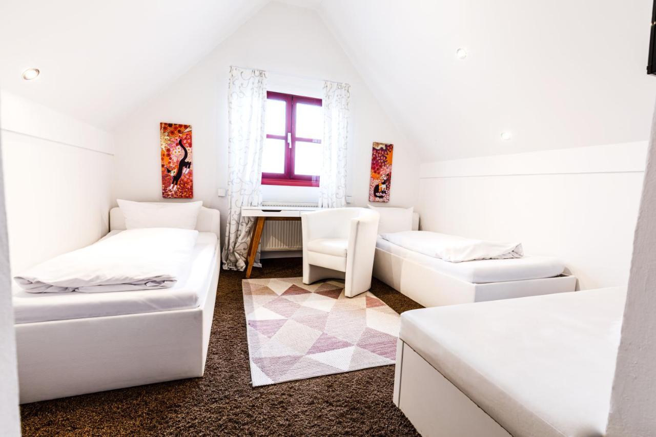 Arthotel Restaurant Pfeffermuehle Ingolstadt Bagian luar foto